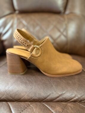 Lucky Brand Tan Slingback Mule Heels Chunky Heel Boho